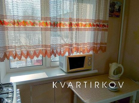 Однокомнатная квартира в центре, Сатка - квартира посуточно