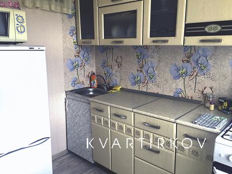 Однокомнатная квартира в центре, Сатка - квартира посуточно