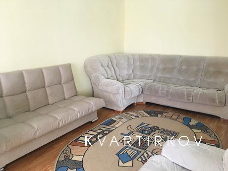 Студия рядом с Дворцом спорта, Сатка - квартира посуточно