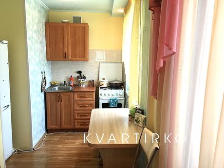 Студия рядом с Дворцом спорта, Сатка - квартира посуточно