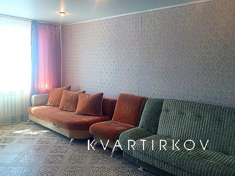 Двухкомнатная квартира в центре, Сатка - квартира посуточно