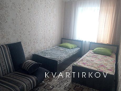 Двухкомнатная квартира в центре, Сатка - квартира посуточно