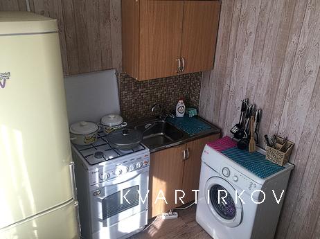 Двухкомнатная квартира в центре, Сатка - квартира посуточно