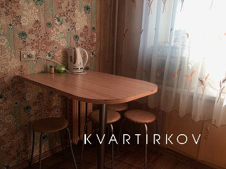 Двухкомнатная квартира в центре, Сатка - квартира посуточно