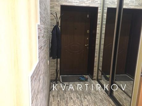 Двушка возле Д/К к-та 'Магнезит', Сатка - квартира посуточно