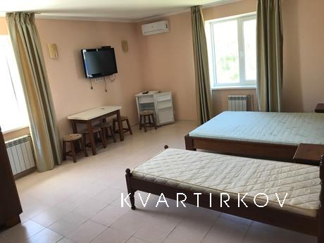 Мини-гостиница с люкс номерами возле мор, Бердянск - квартира посуточно