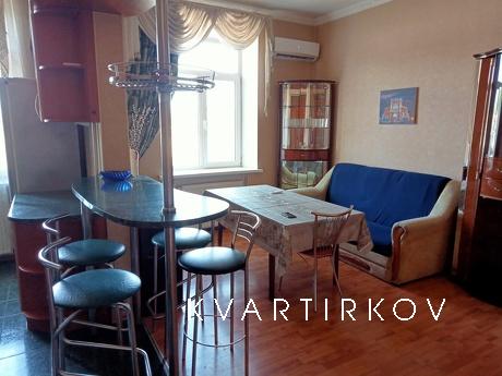 центр Дерибасівська Ждвокзал Ланжерон, Одеса - квартира подобово