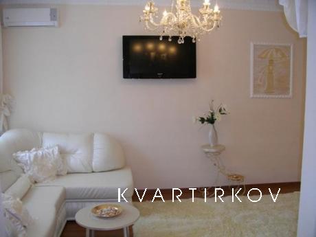2-room luxury apartment in the center, st. October, daily, 2