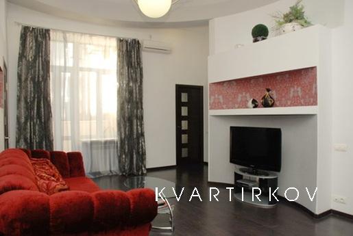 Daily apartment in the city center, Yekaterinburg - apartment by the day