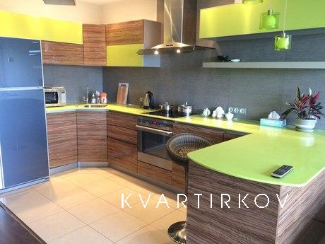 One-bedroom apartment in Malysheva, Yekaterinburg - apartment by the day