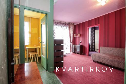 Двухкомнатная квартира на Восточной, Екатеринбург - квартира посуточно