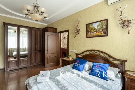 Apartment for daily rent in a brick residential building on 