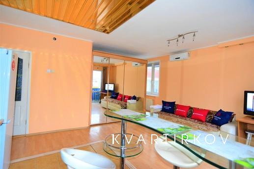 Уютная 1-комнатная квартира возле метро Савеловская.

2 мину