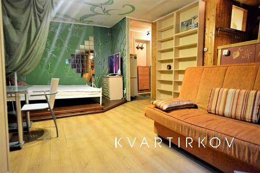 Rent a cozy studio in 7 minutes walking, Москва - квартира подобово