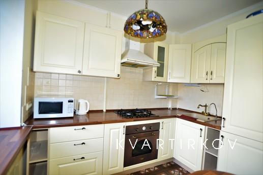 1 комнатная квартира посуточно, Москва - квартира посуточно