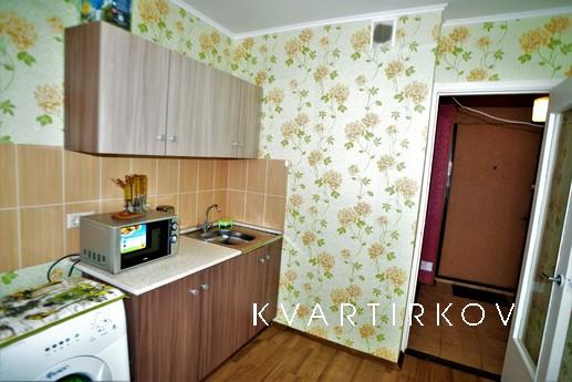 Cozy inexpensive apartment near the metr, Москва - квартира подобово