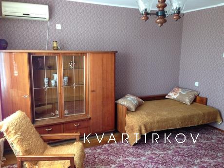 2-комнатная уютная квартира, Бердянск - квартира посуточно