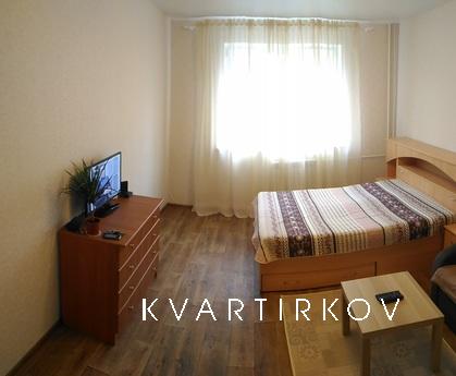 БЕЗ КОМИССИЙ!!! СВОБОДНА!!!  Аренда.
1-комн. квартира Сдаетс