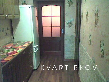 Подобова оренда 2-х км квартири Мукачево, Мукачево - квартира посуточно