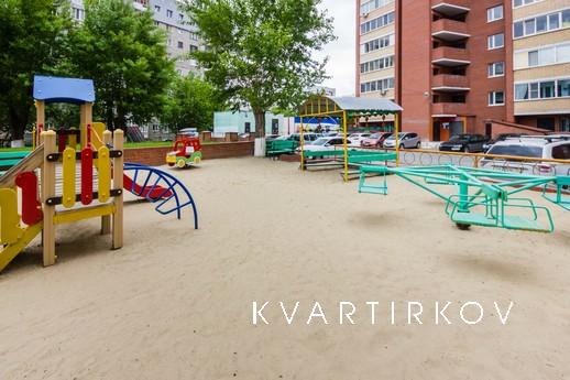 1 комнатная квартира посуточно, Тюмень - квартира посуточно