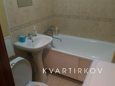 1 комнатная квартира посуточно, Тюмень - квартира посуточно