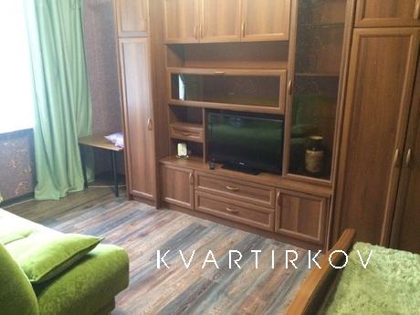 1 комнатная квартира посуточно, Тюмень - квартира посуточно