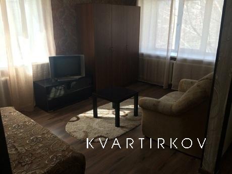 1 комнатная квартира посуточно, Тюмень - квартира посуточно