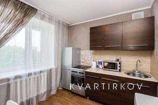 Посуточно Холодильная 14, Тюмень - квартира посуточно