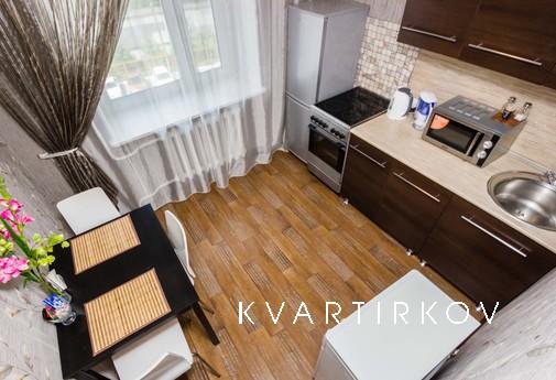 Посуточно Холодильная 14, Тюмень - квартира посуточно