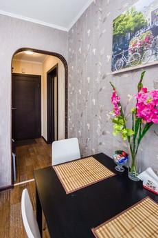 Посуточно Холодильная 14, Тюмень - квартира посуточно