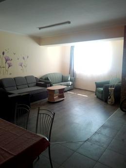 Apartment with terrace, Chernomorsk (Illichivsk) - apartment by the day