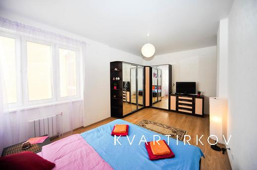 Two-Room Apartment, Yekaterinburg - apartment by the day