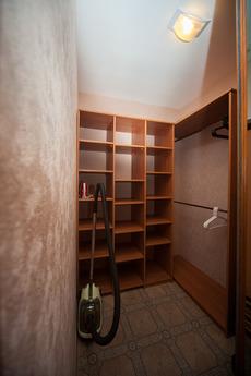 Просторные однокомнатные апартаменты, Екатеринбург - квартира посуточно