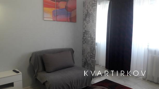 Daily apartment with fresh repair, Chernihiv - apartment by the day