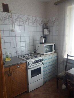 2 rooms apartment in a small market, Zaporizhzhia - apartment by the day