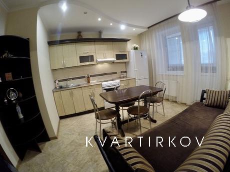 Spacious apartment in the LCD Goloseevo, Kyiv - apartment by the day