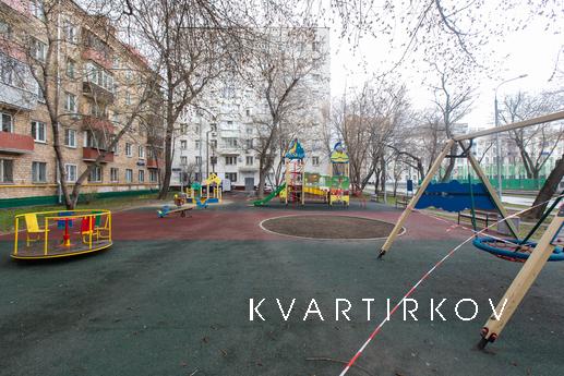 Apartment near Dmitrovskaya metro, Moscow - apartment by the day