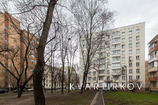 Apartment near Dmitrovskaya metro, Moscow - apartment by the day