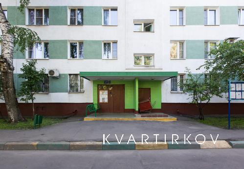 Квартира у метро Отрадное, Москва - квартира посуточно