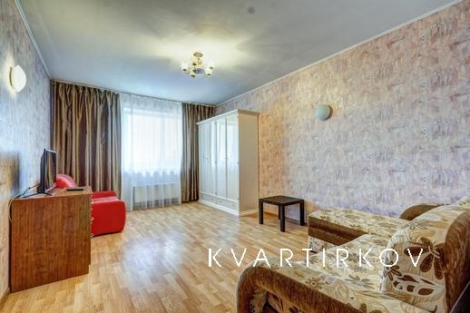 Квартира большая ,светлая,теплая с большим балконом,после св