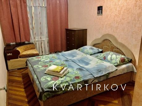 3 кімнатна видова квартира в центрі, Черкаси - квартира подобово