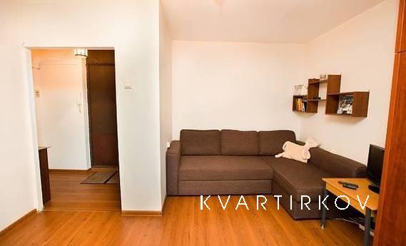 В квартире сделан современный ремонт. Есть вся необходимая б