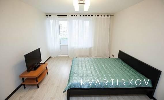 В квартире сделан современный ремонт. Есть вся необходимая б