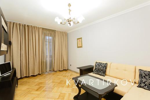 Оптимальное сочетание качества услуг, цены, месторасположени