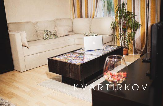 -спальня, гостиная и кухня -новая мебель -WiFi, TV, вся техн