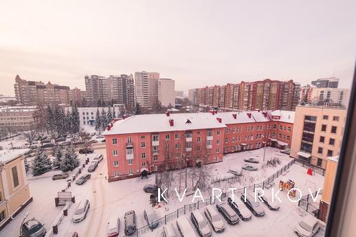 Посуточно Цюрупы 76 (81)7 этаж, Уфа - квартира посуточно