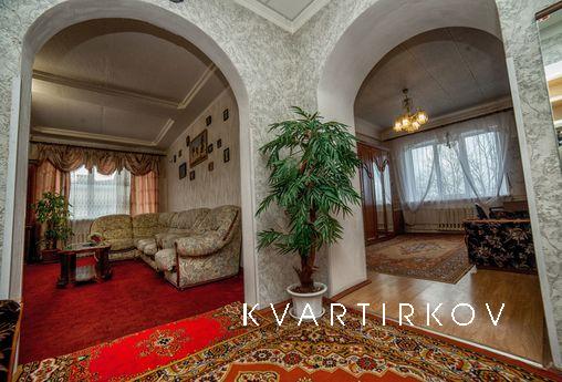 Посуточно Коммунистическая 5, Смоленск - квартира посуточно