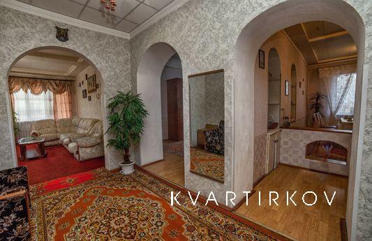 Посуточно Коммунистическая 5, Смоленск - квартира посуточно