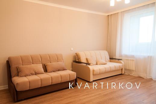 Modern apartment near Novogireevo metro station. Contains ev