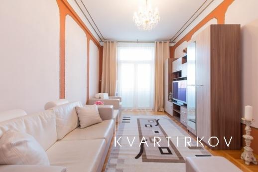 2-комнатная квартира в центре города, Ивано-Франковск - квартира посуточно